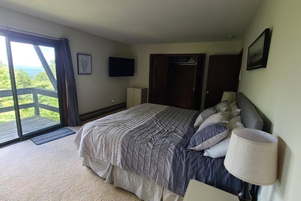 Сasa de vacaciones Pocono Mountain Village At Camelback 294 Overlook Way Tannersville