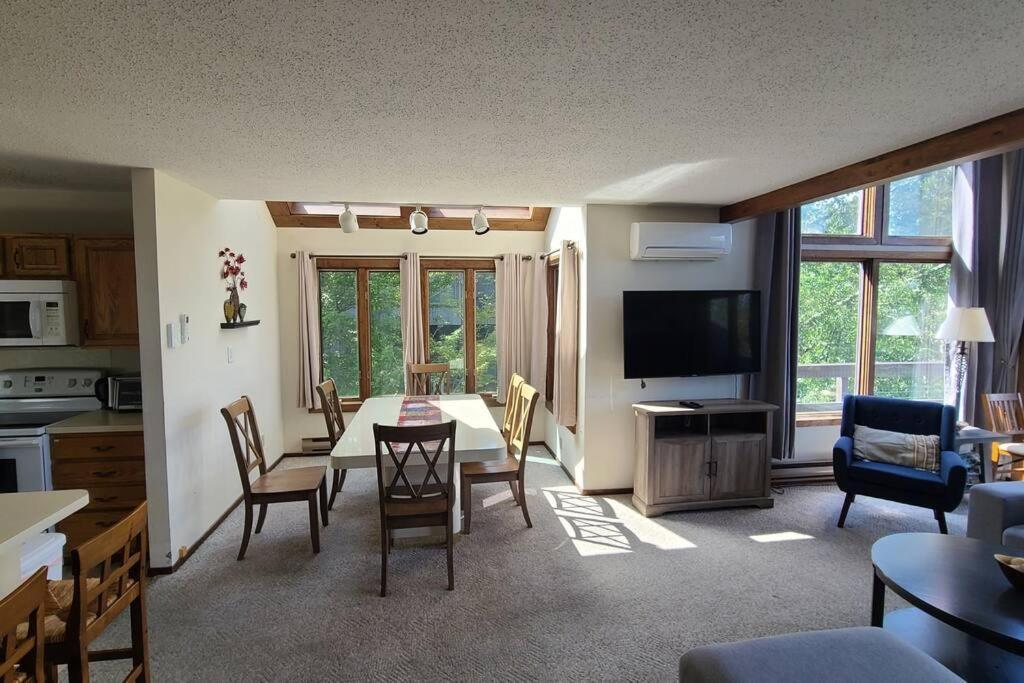 Сasa de vacaciones Pocono Mountain Village At Camelback 294 Overlook Way