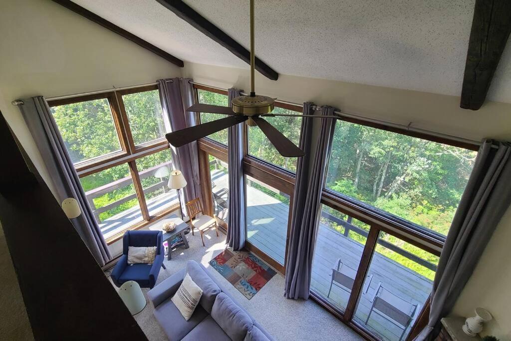 Pocono Mountain Village At Camelback 294 Overlook Way Сasa de vacaciones