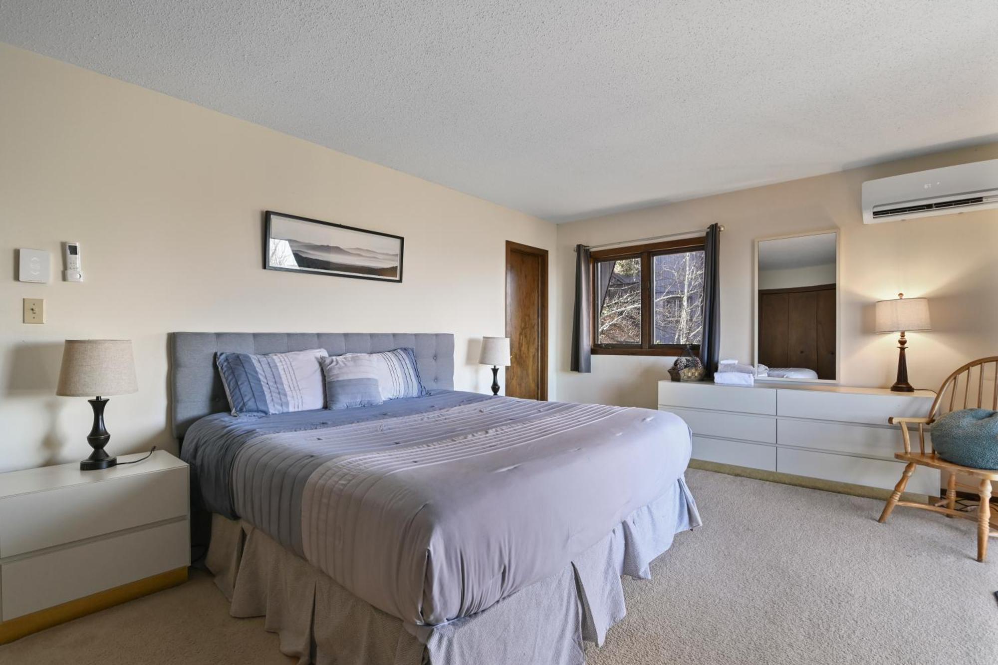 Pocono Mountain Village At Camelback 294 Overlook Way *