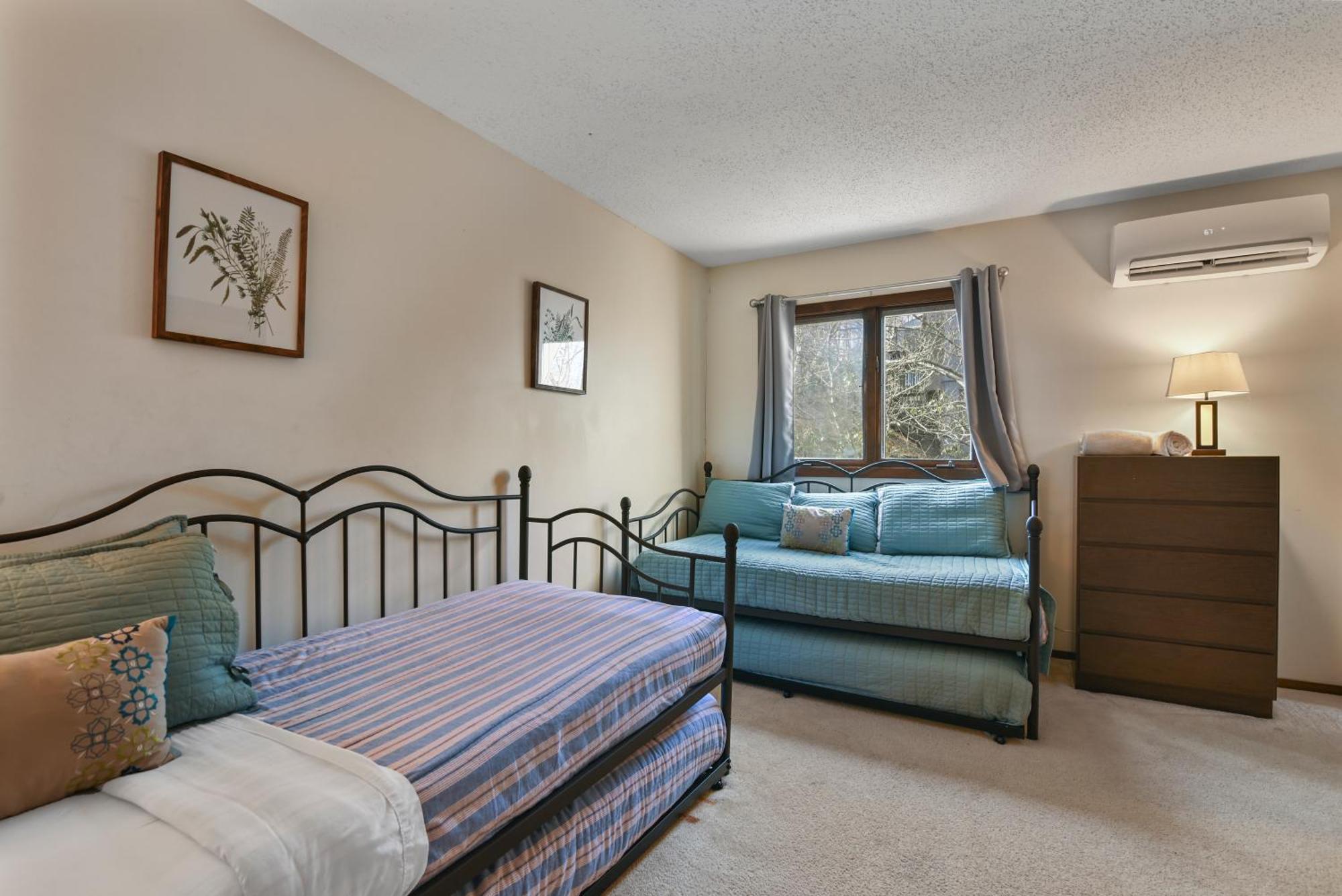 Pocono Mountain Village At Camelback 294 Overlook Way Сasa de vacaciones *