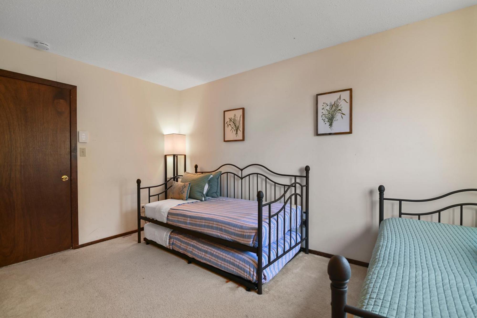 Pocono Mountain Village At Camelback 294 Overlook Way *