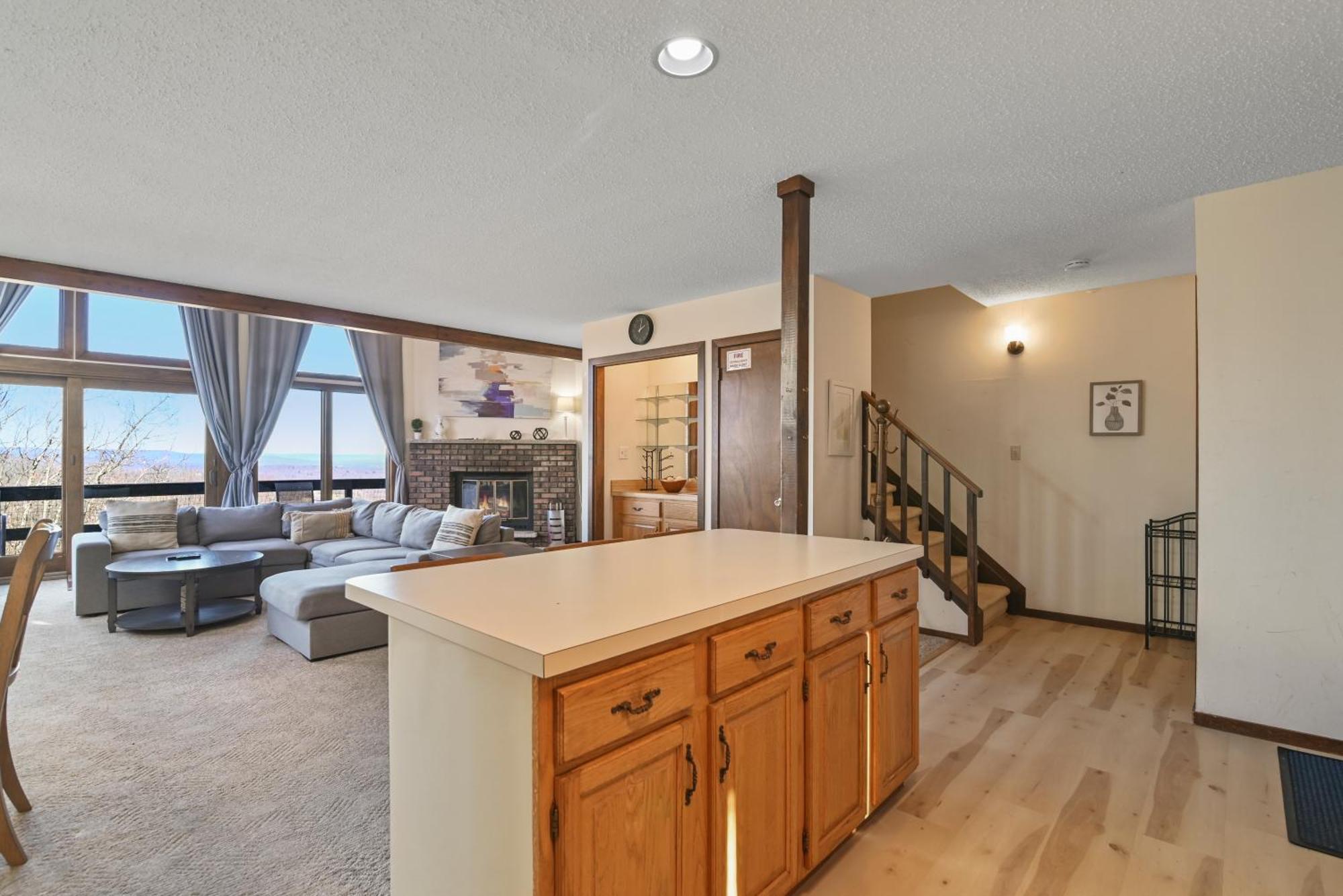 Pocono Mountain Village At Camelback 294 Overlook Way * Tannersville