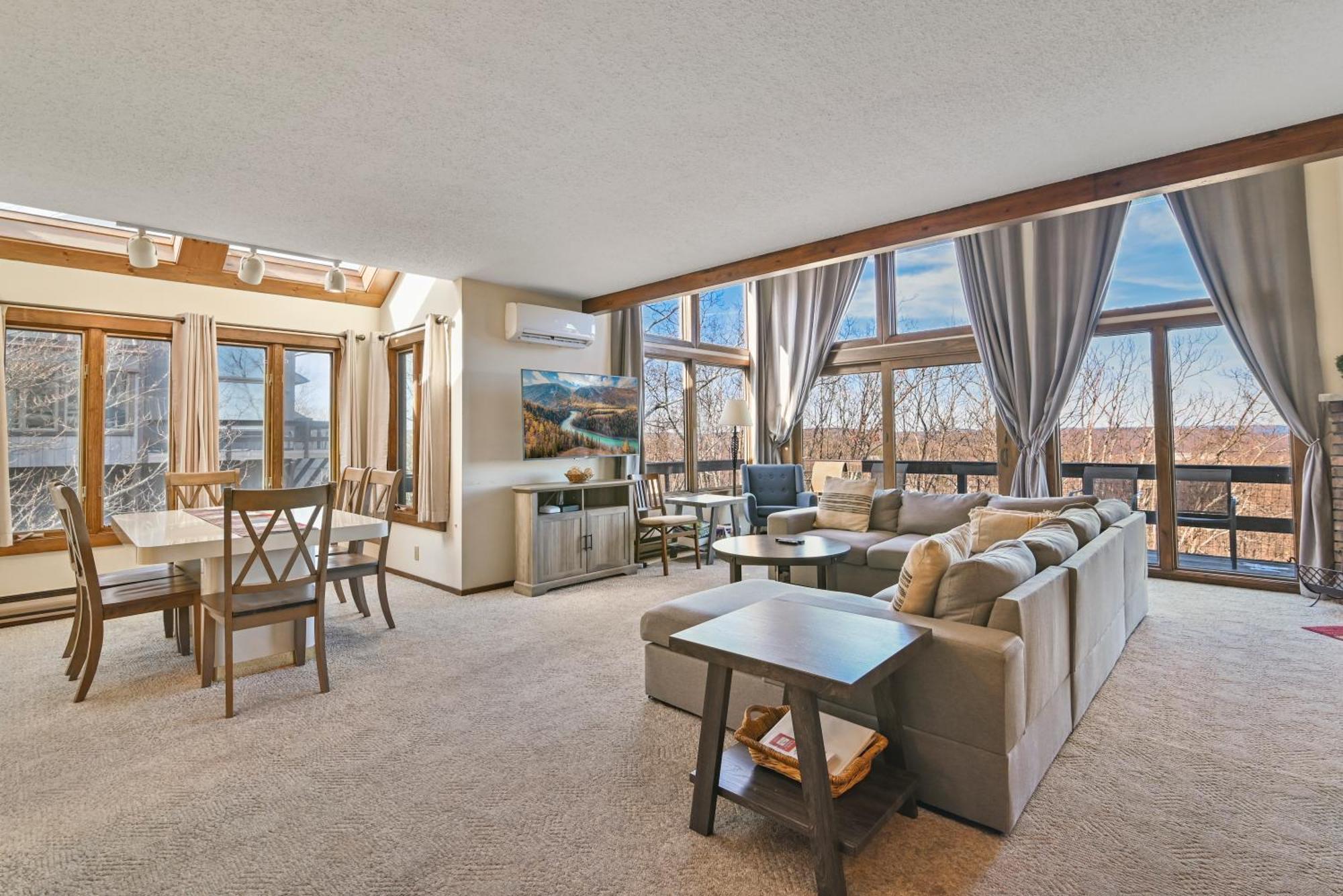 Сasa de vacaciones Pocono Mountain Village At Camelback 294 Overlook Way